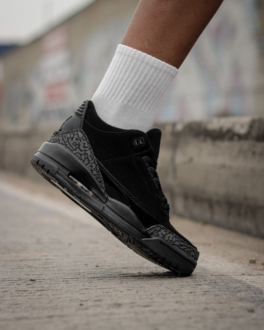 Air Jordan Retro 3 Negro