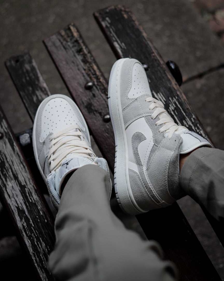 Air Jordan Retro 1 High Gris