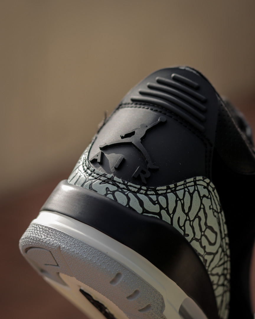 Air Jordan Retro 3 Negro-Beige