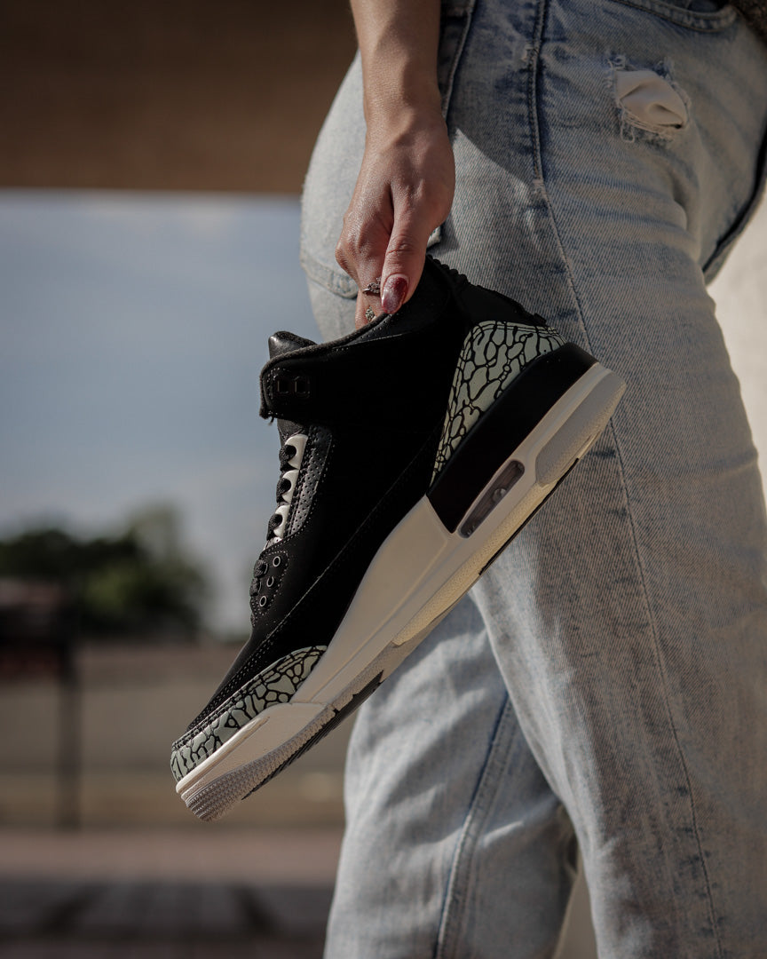 Air Jordan Retro 3 Negro-Beige