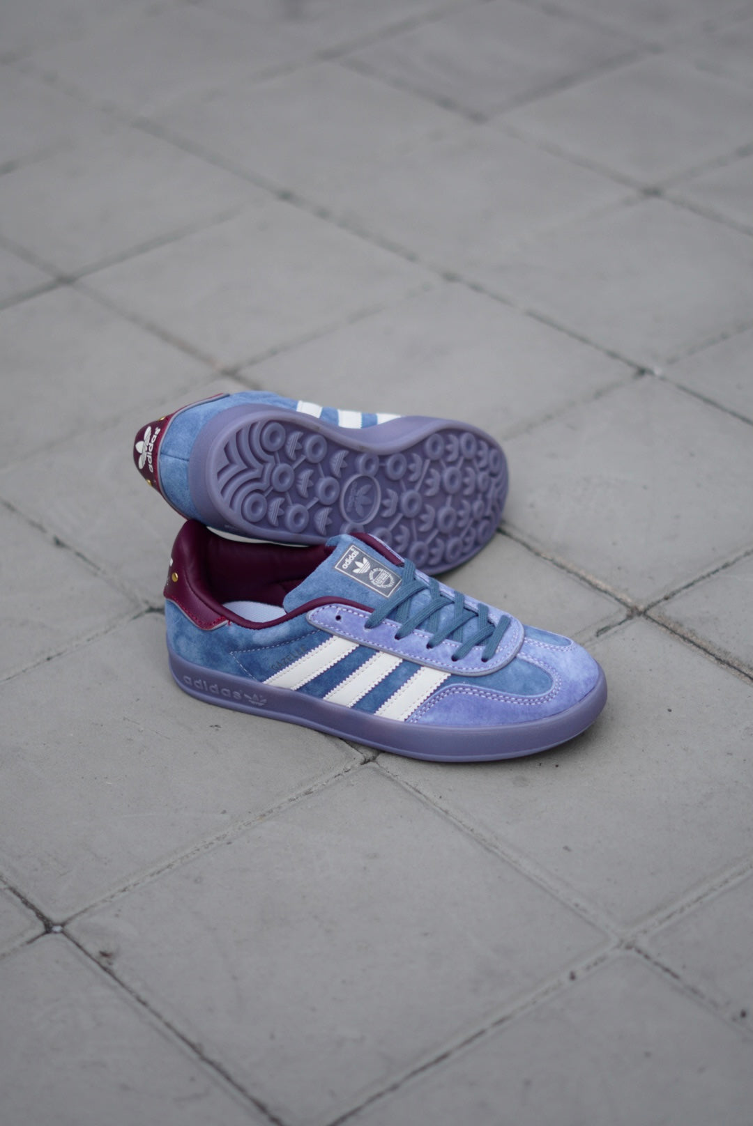 Gazelle Azul-Vino Tinto