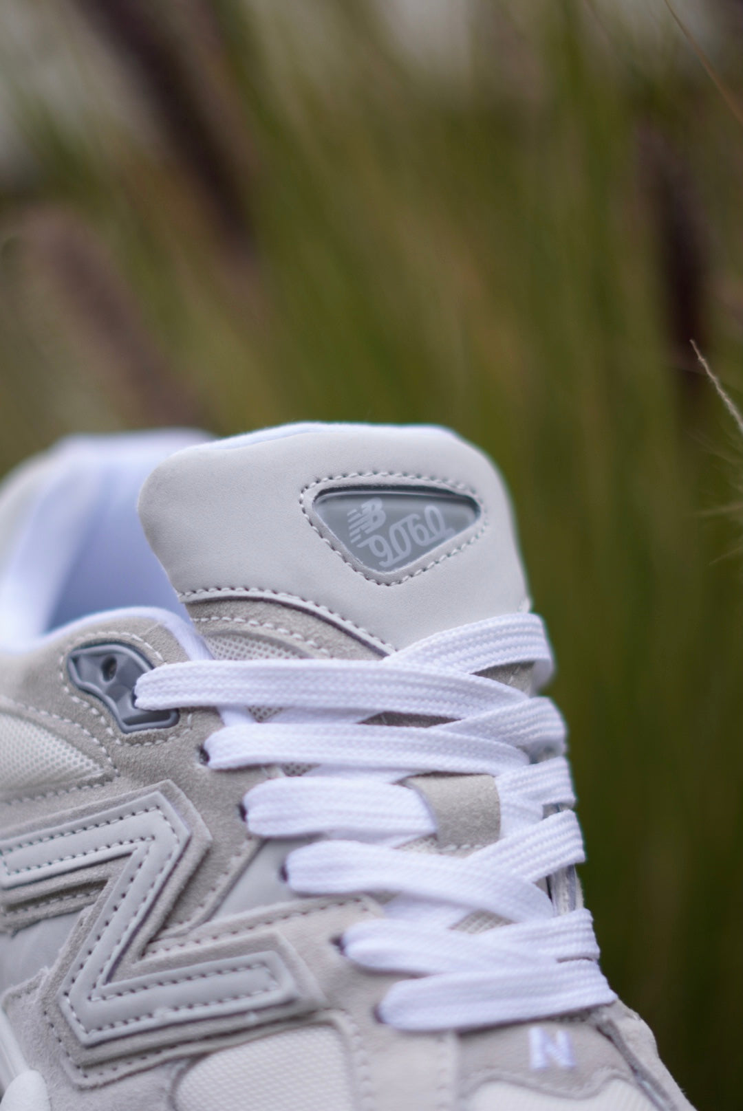 New Balance 9060 Gris