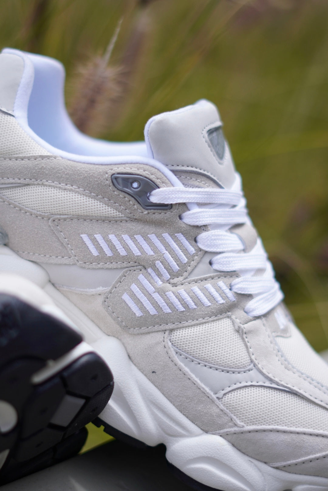 New Balance 9060 Gris