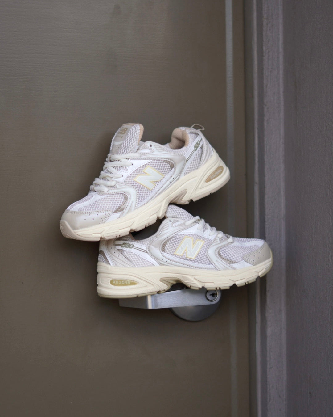New Balance 530 Beige