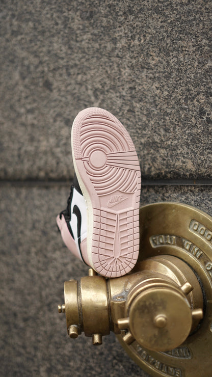 Jordan Retro 1 rosada