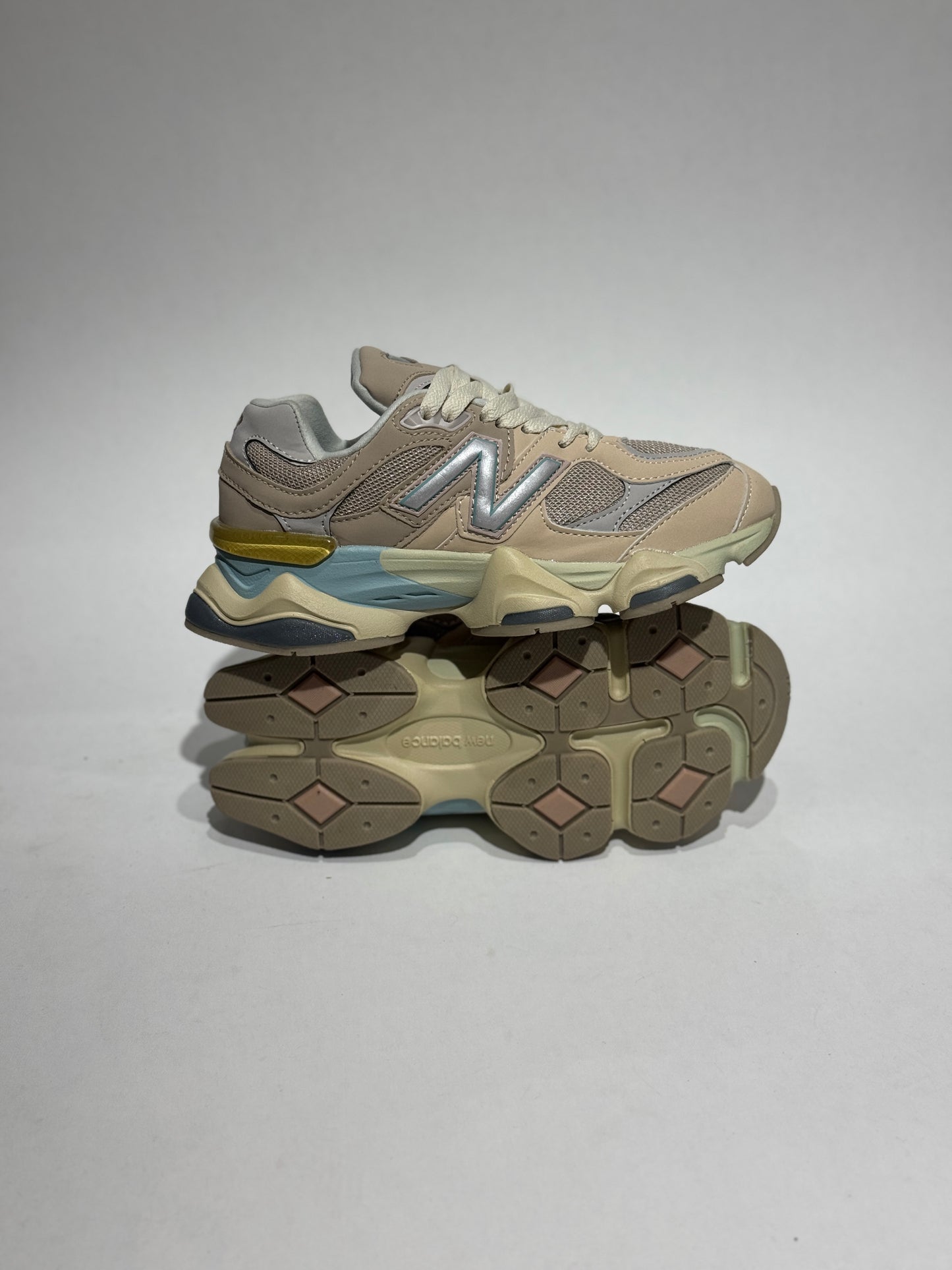 New balance 9060