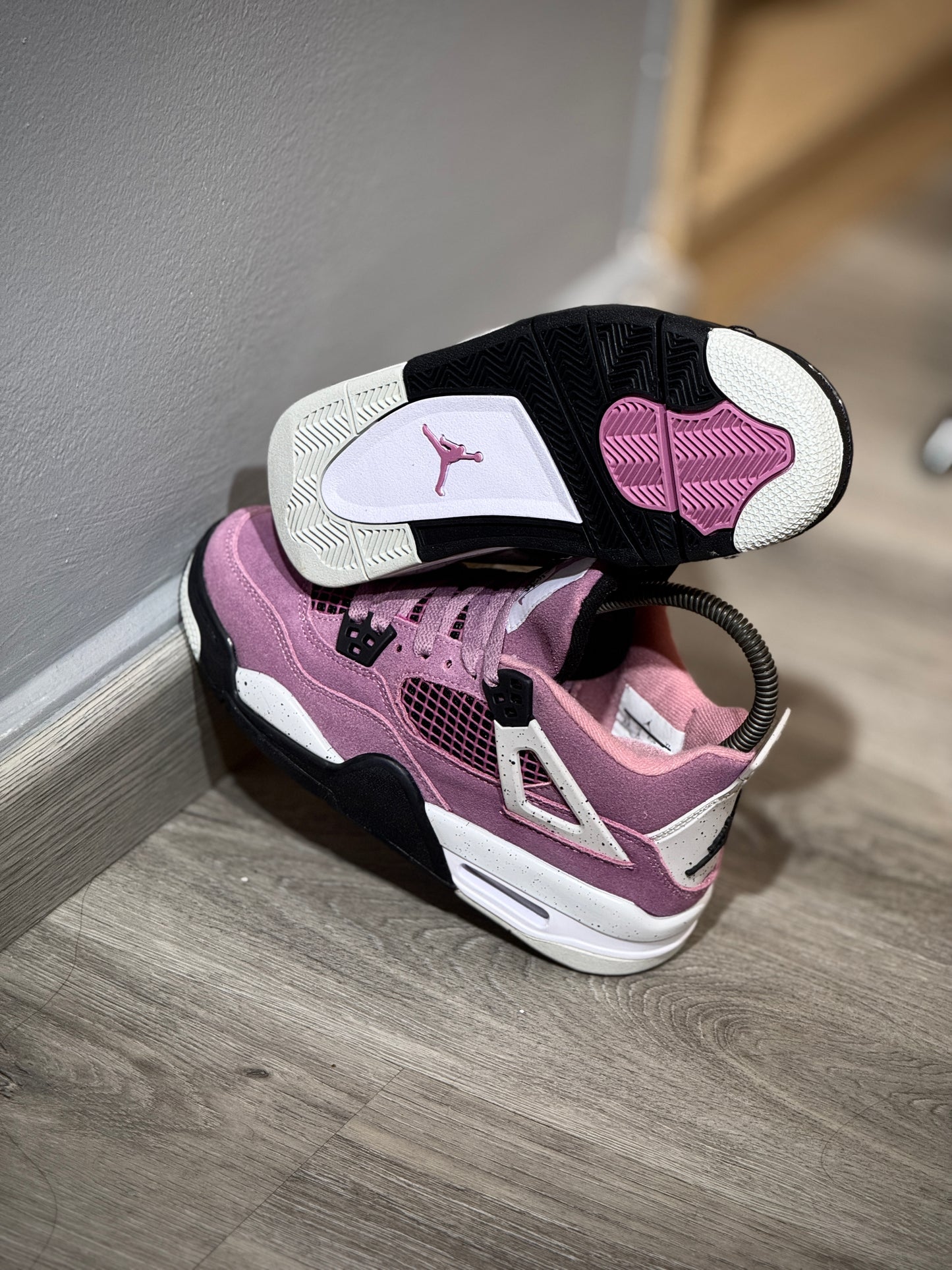 Air Jordan Retro 4 Orchid