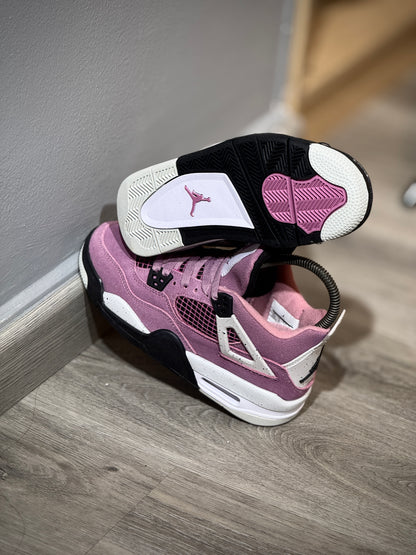 Air Jordan Retro 4 Orchid