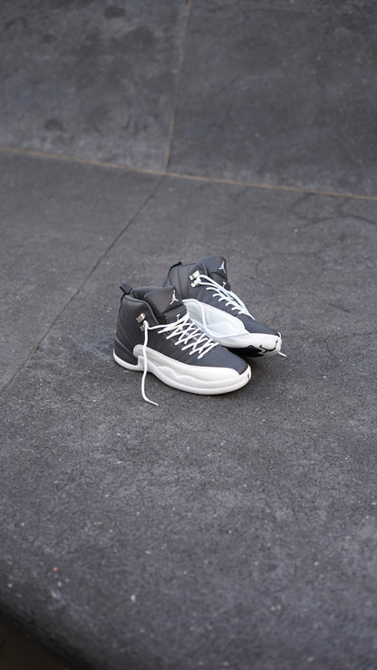 Jordan R12 gris-blanco