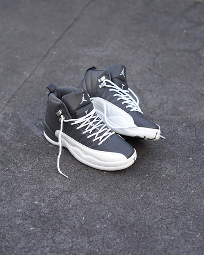 Jordan R12 gris-blanco