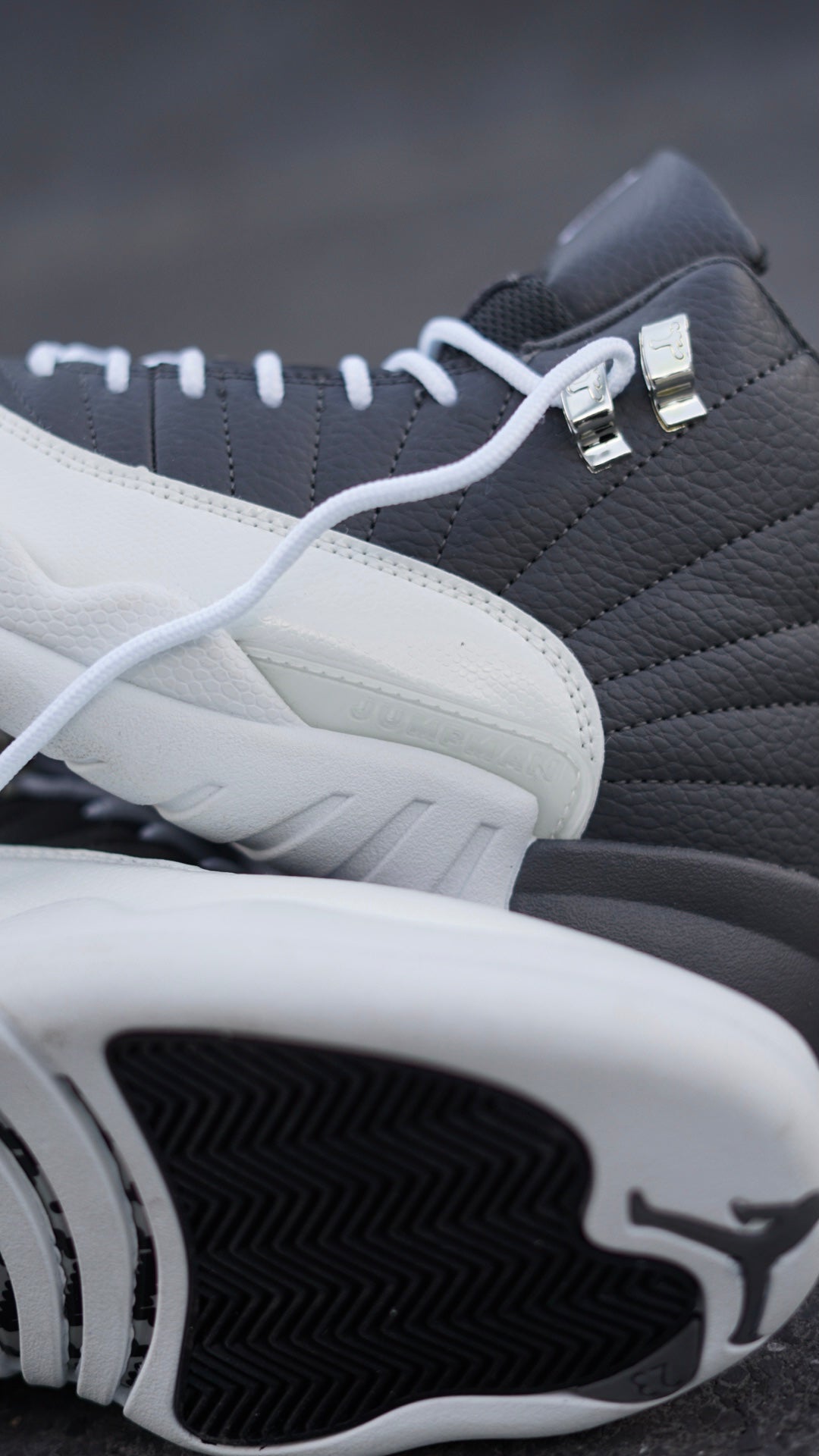 Jordan R12 gris-blanco