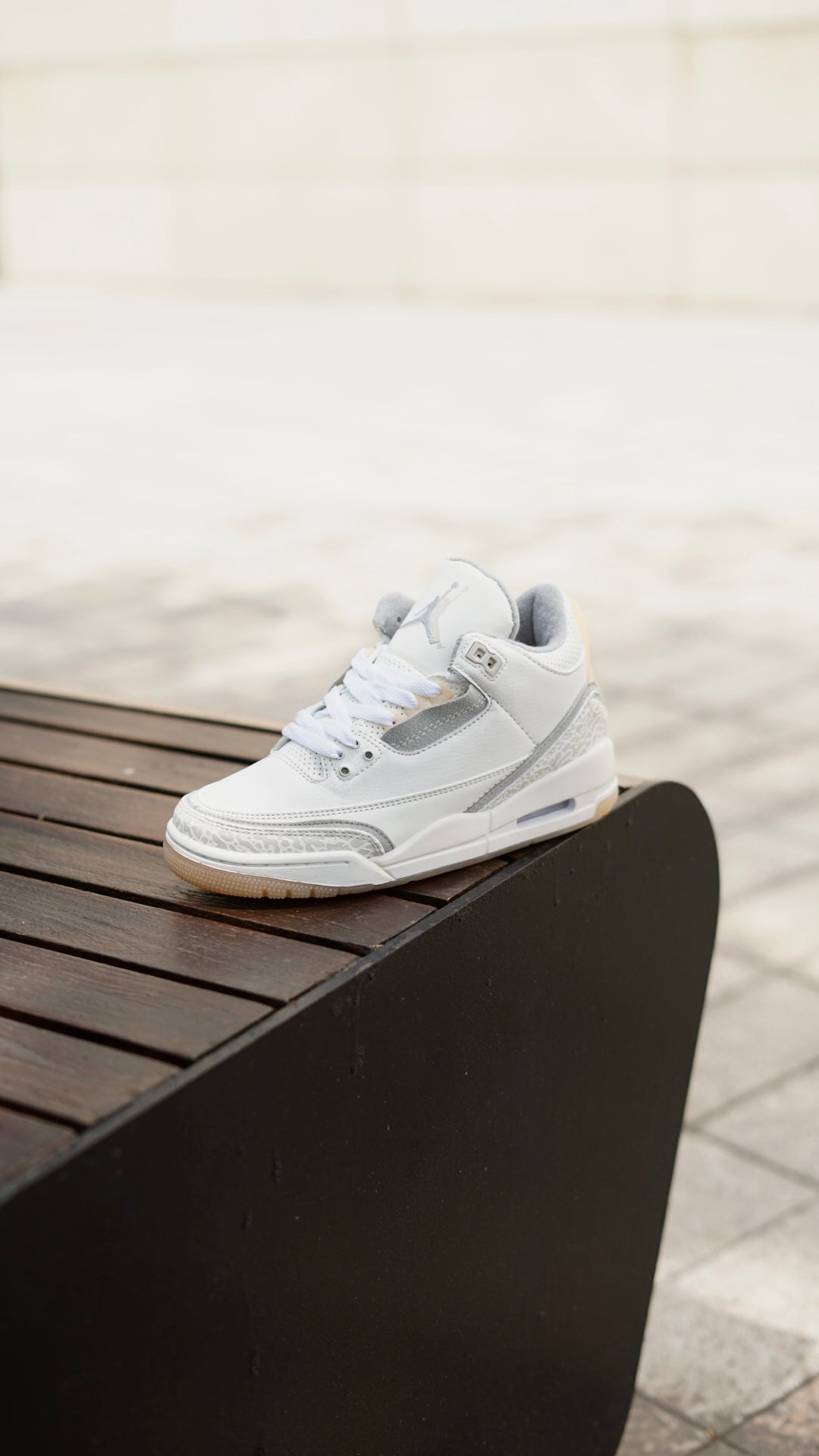Jordan Retro 3 craft ivory