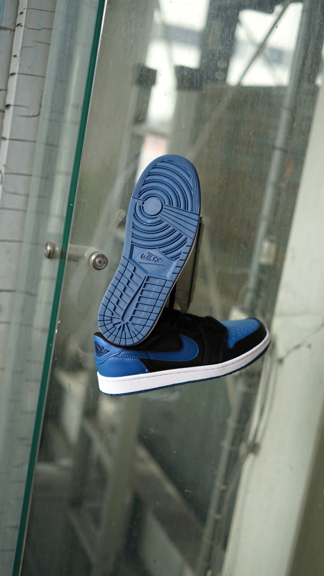 Jordan R1 Low Azul