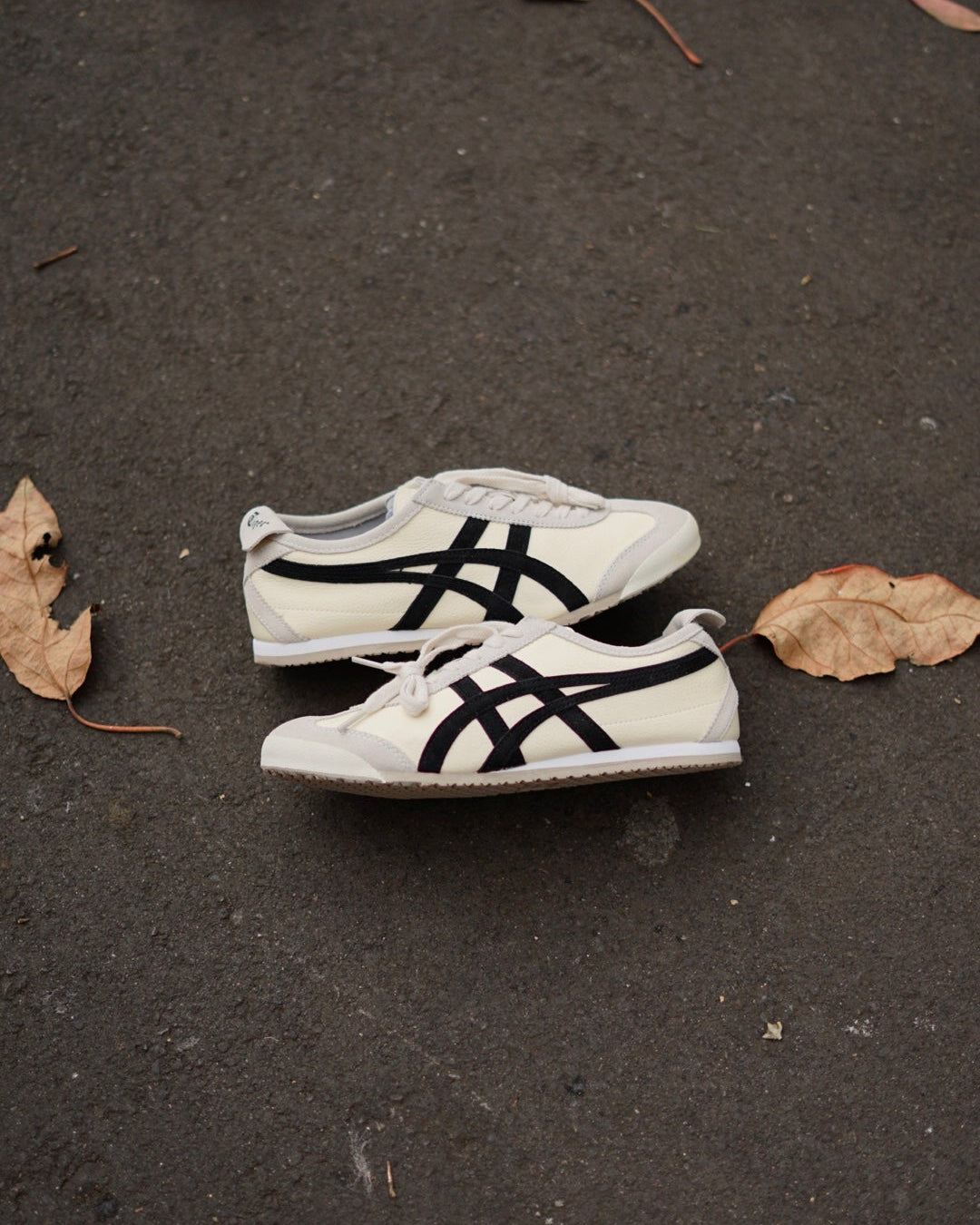Asicis tiger beige