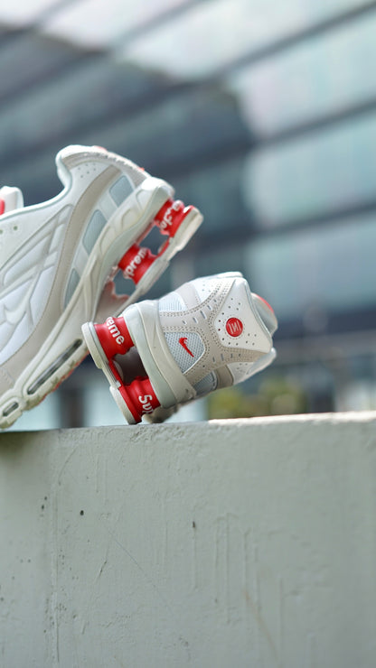 Nike shox supreme