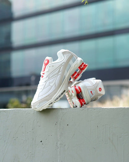 Nike shox supreme
