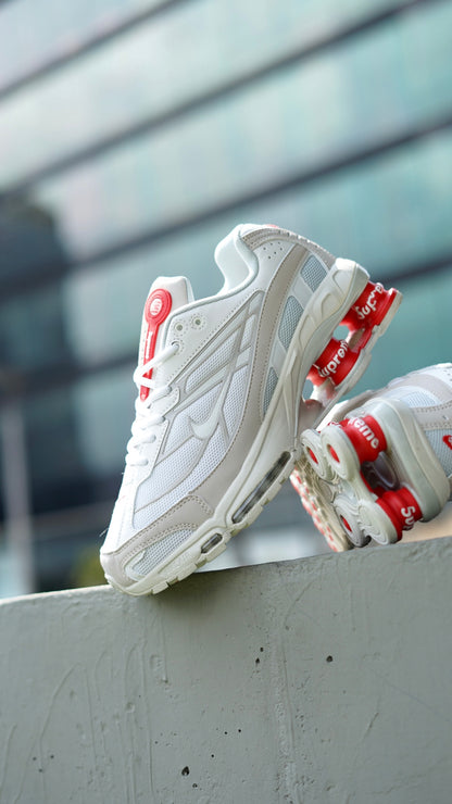 Nike shox supreme