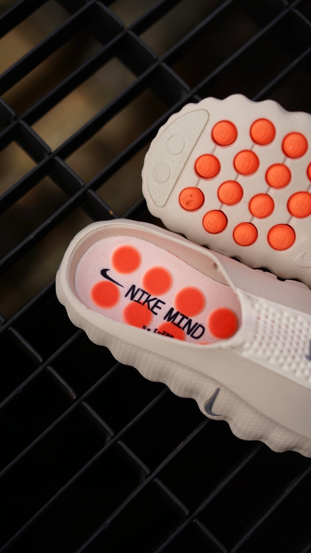 Nike mind 001 beige