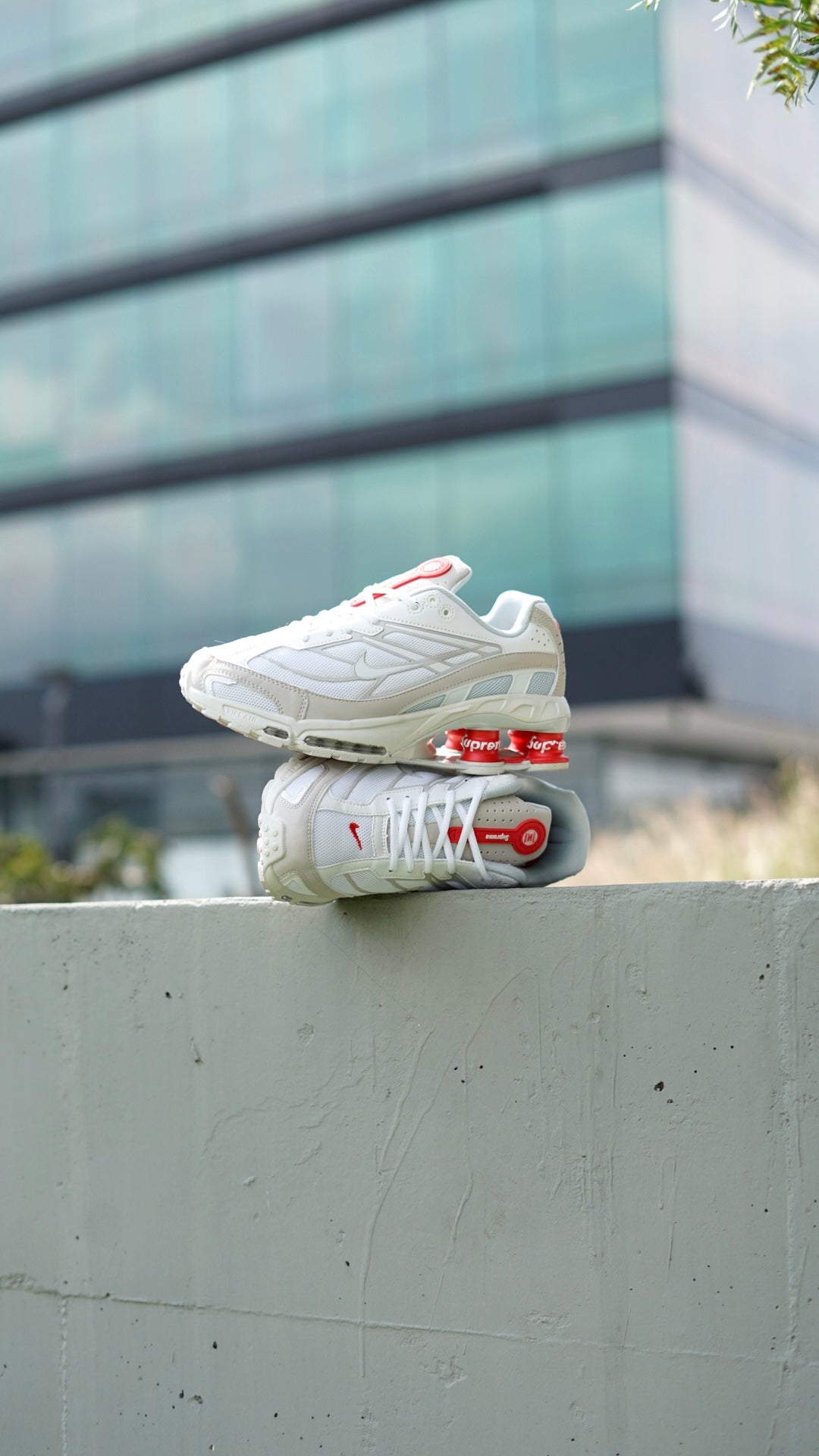 Nike shox supreme