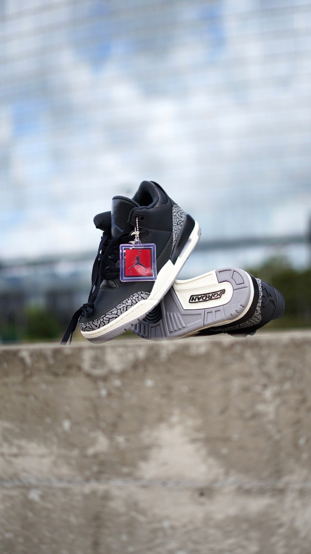 Air Jordan Retro 3 negra