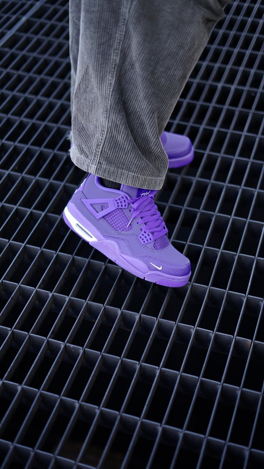 Air Jordan Retro 4 Morada