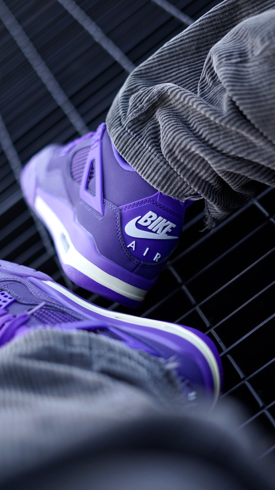 Air Jordan Retro 4 Morada
