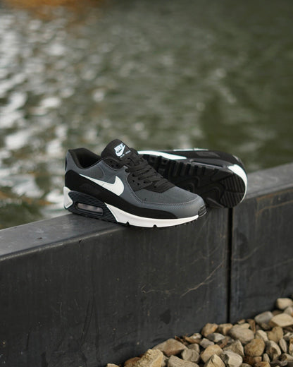Nike Air Max 90 negra