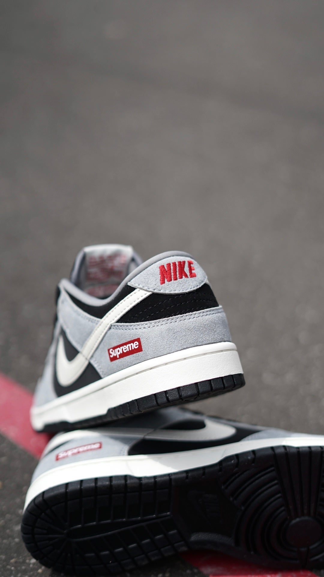 Dunk sb supreme gris negra