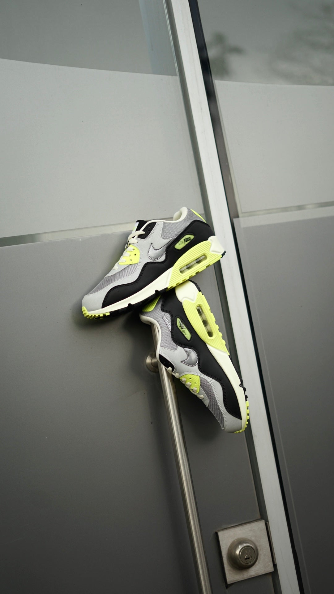 Nike Air Max pata gris verde