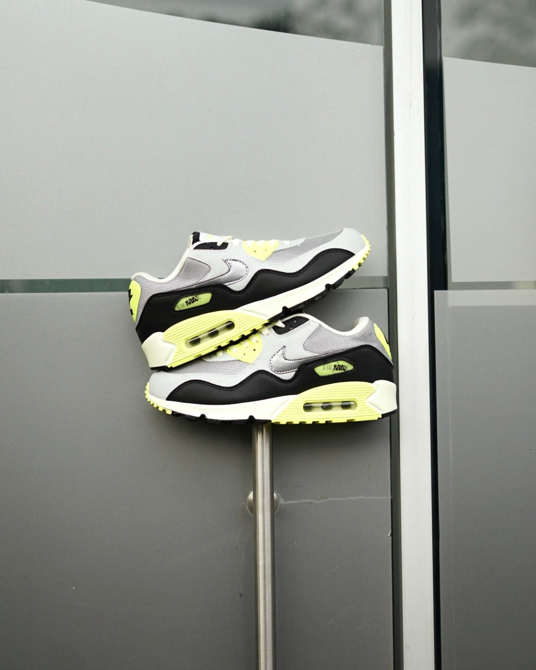 Nike Air Max pata gris verde