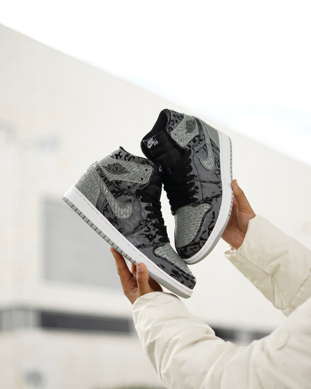 Jordan R1 high OG Rebellionaire