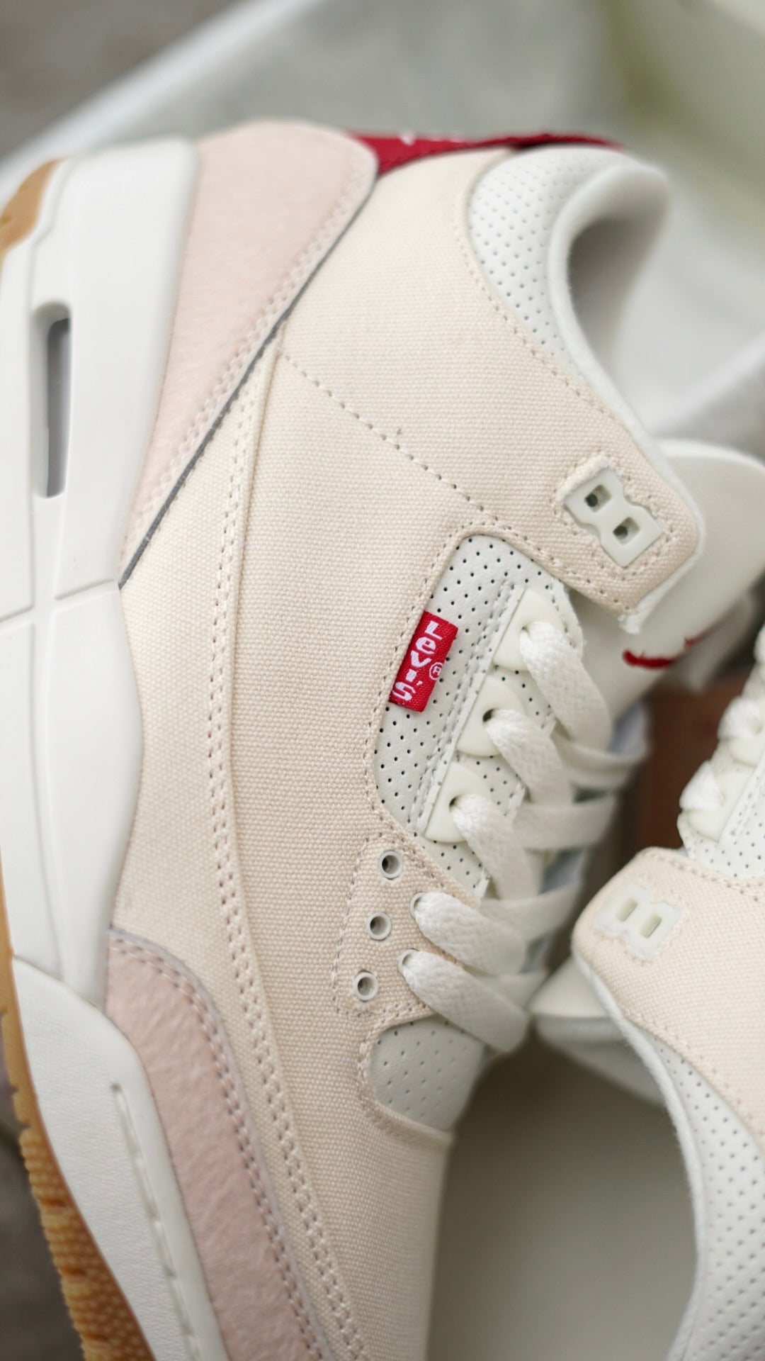 Air Jordan Retro 3 Levis beige G5