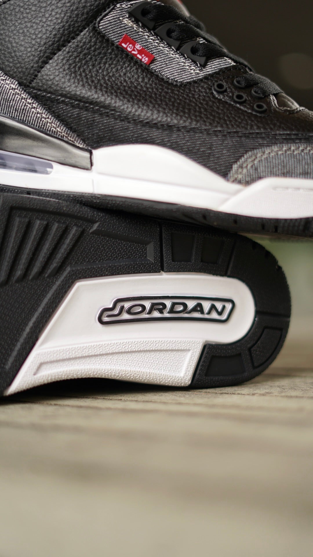 Jordan R3 Levis R3