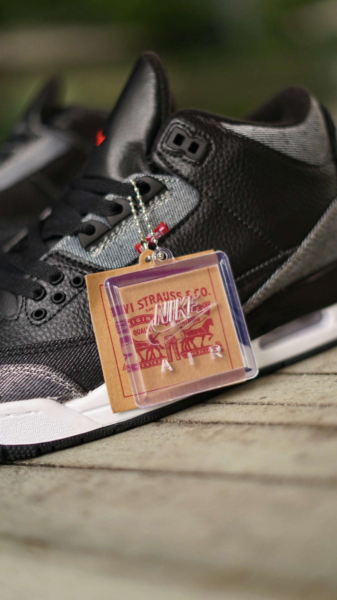 Jordan R3 Levis R3