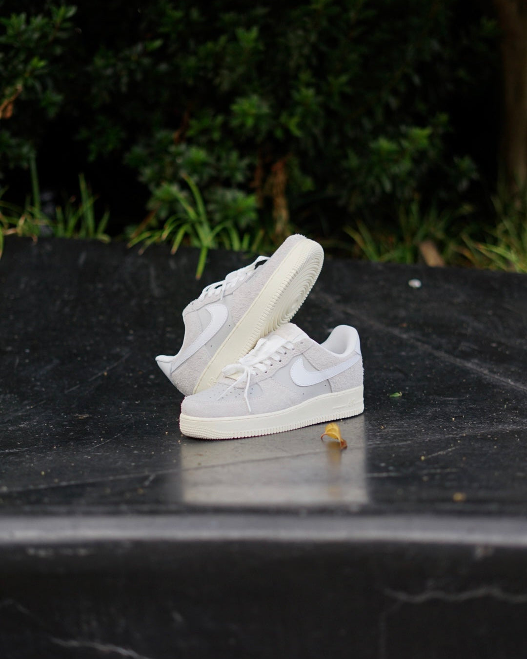 Nike force 1 gris