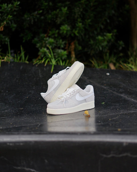 Nike force 1 gris