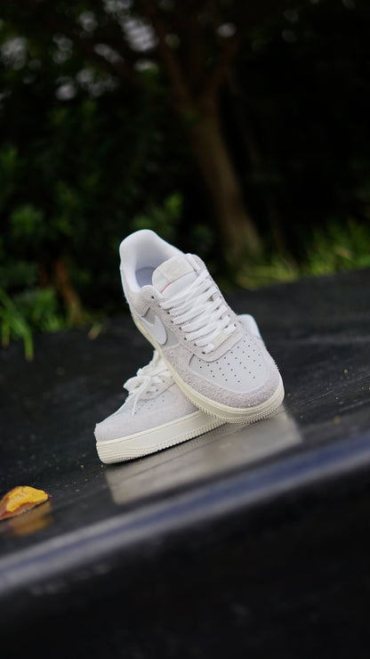 Nike force 1 gris