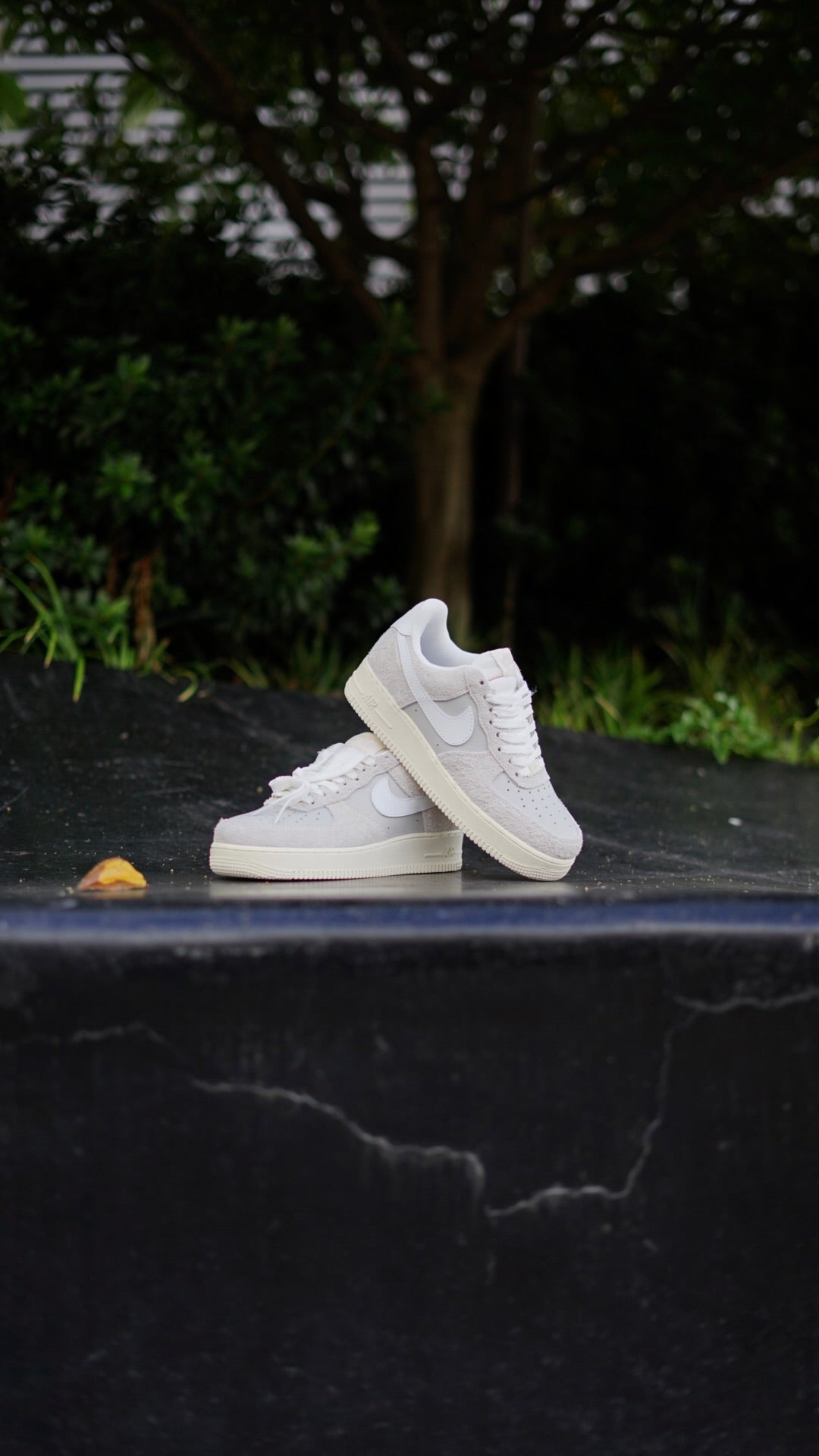 Nike force 1 gris
