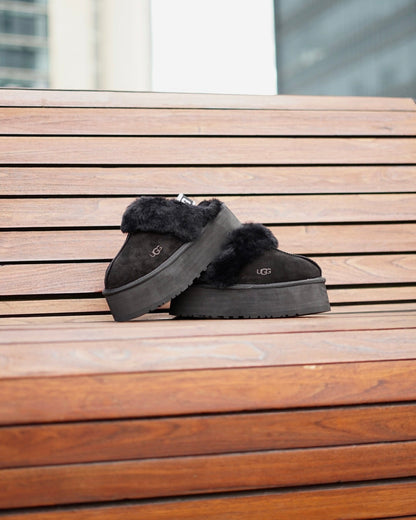 Ugg negra