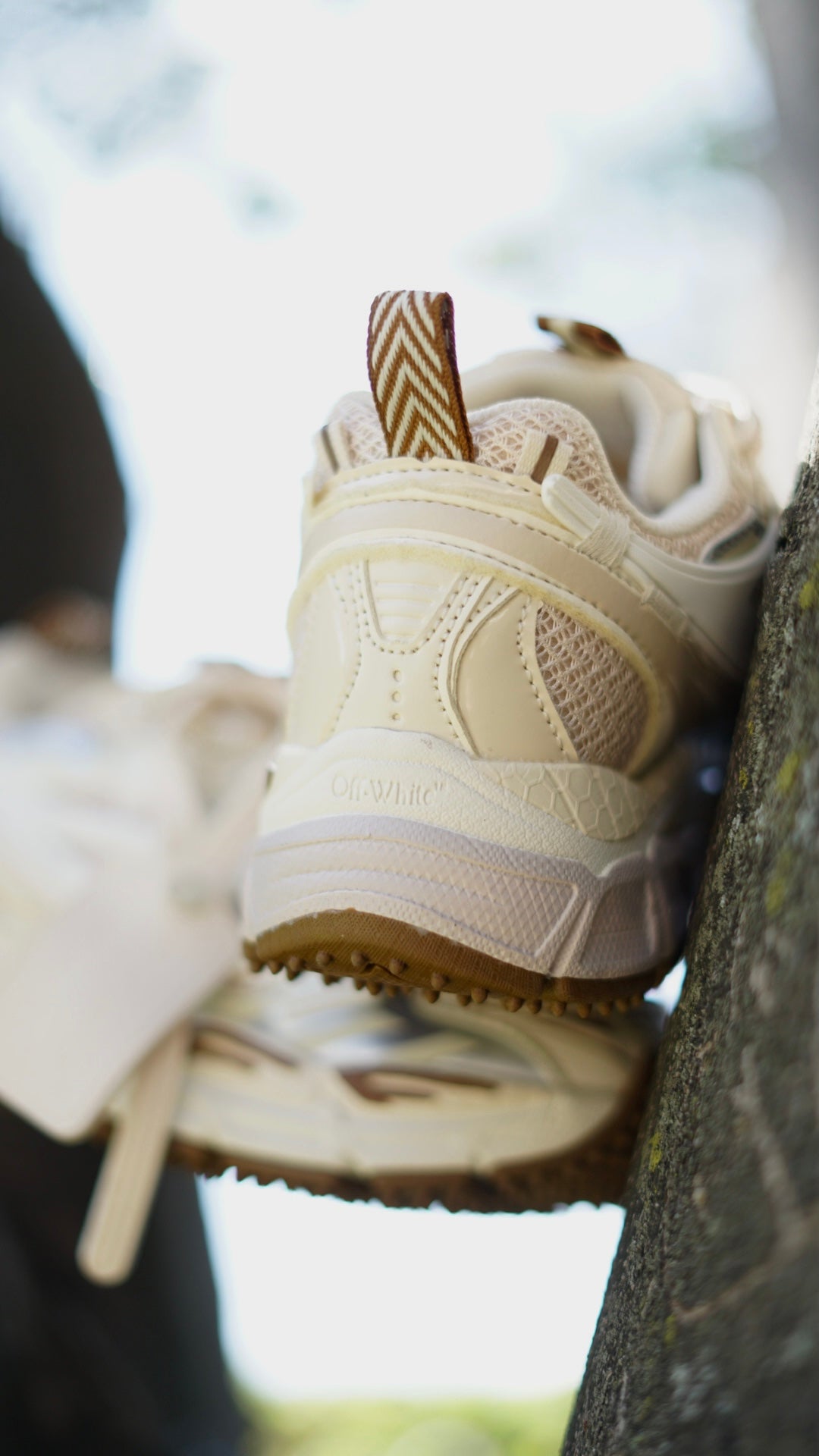 Off-White Be Right Back Beige