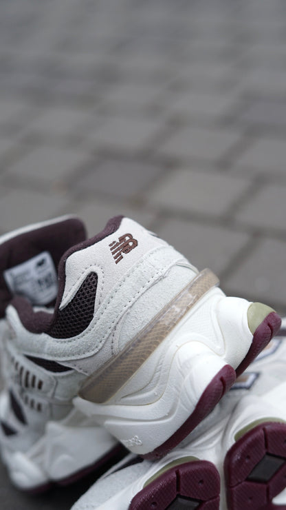 New balance vinotinto 9060