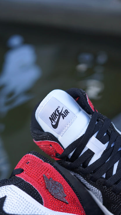 Jordan R1 blanco negro diamantada