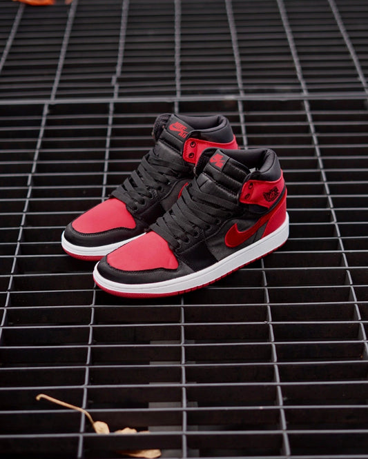 Air Jordan Retro 1 High Satin Bred