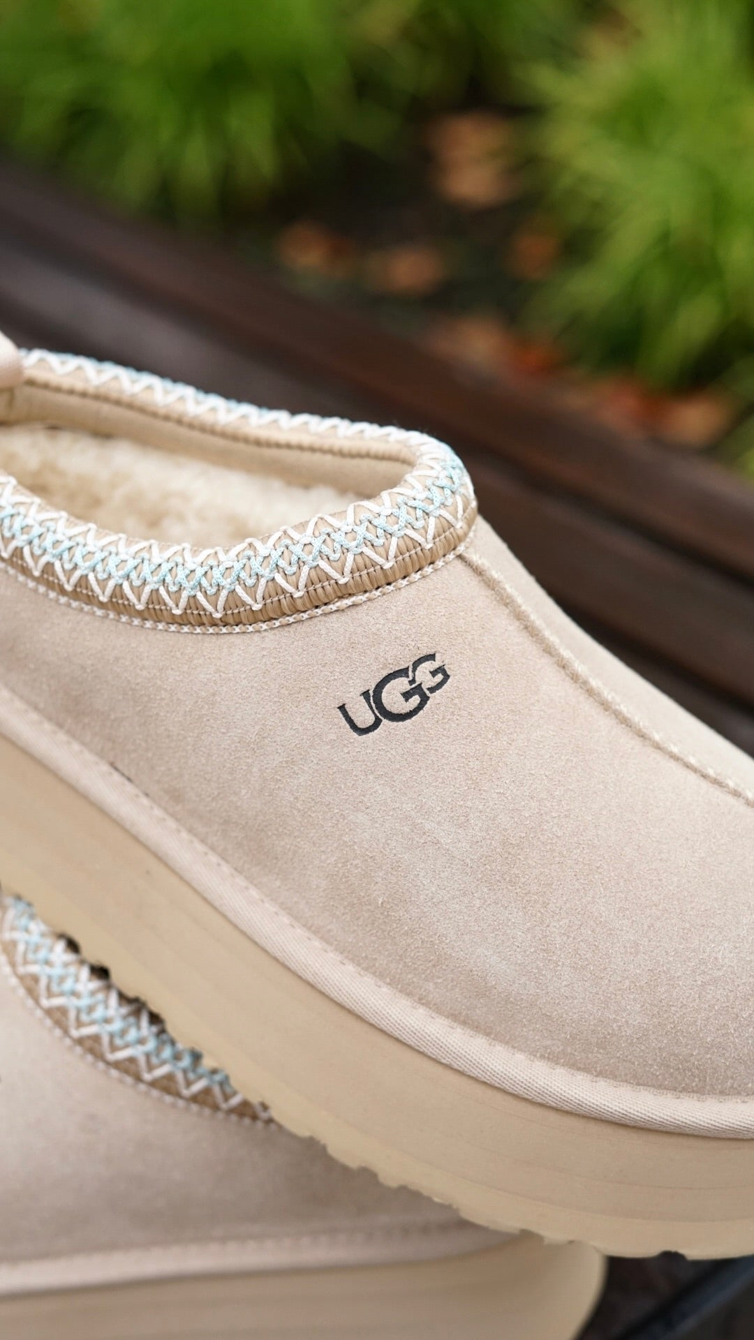 UGG tazz slipper beige