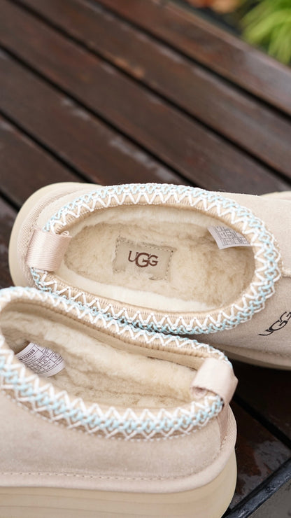 UGG tazz slipper beige