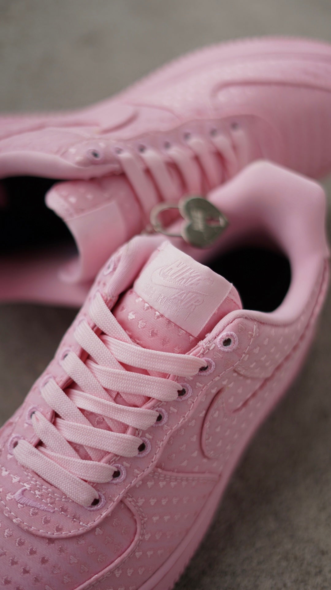 Air Force 1 07 SE Valentines