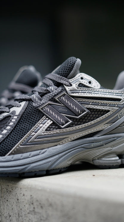 New Balance 1906
