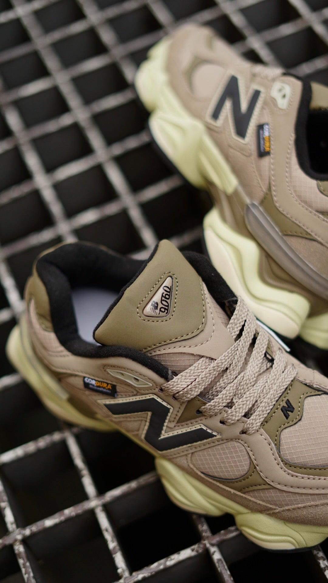 New Balance 9060 Cafe