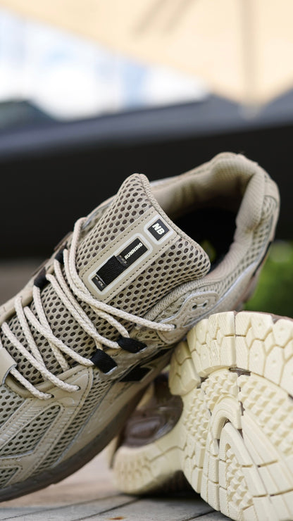 New balance 1906R cafe