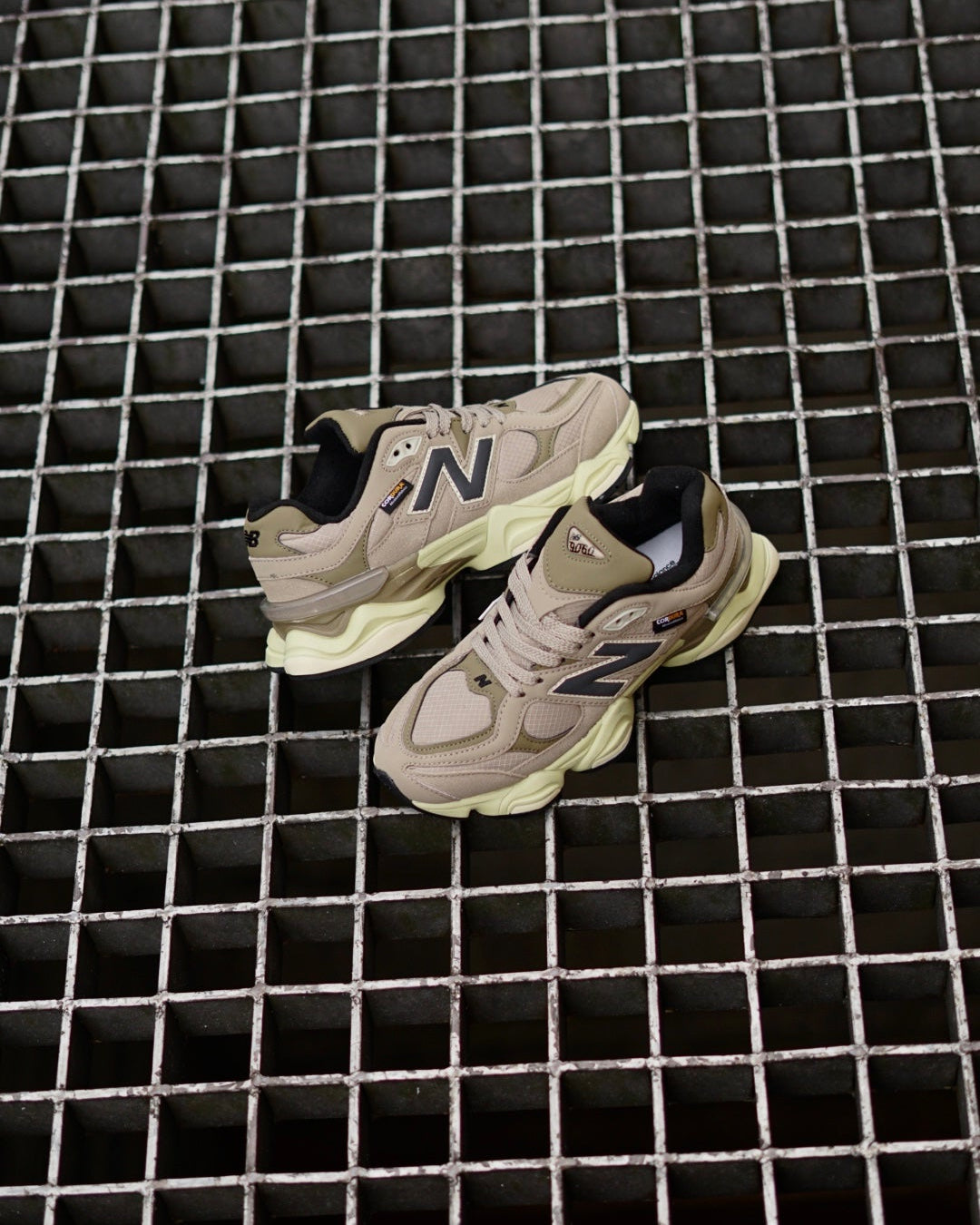 New Balance 9060 Cafe